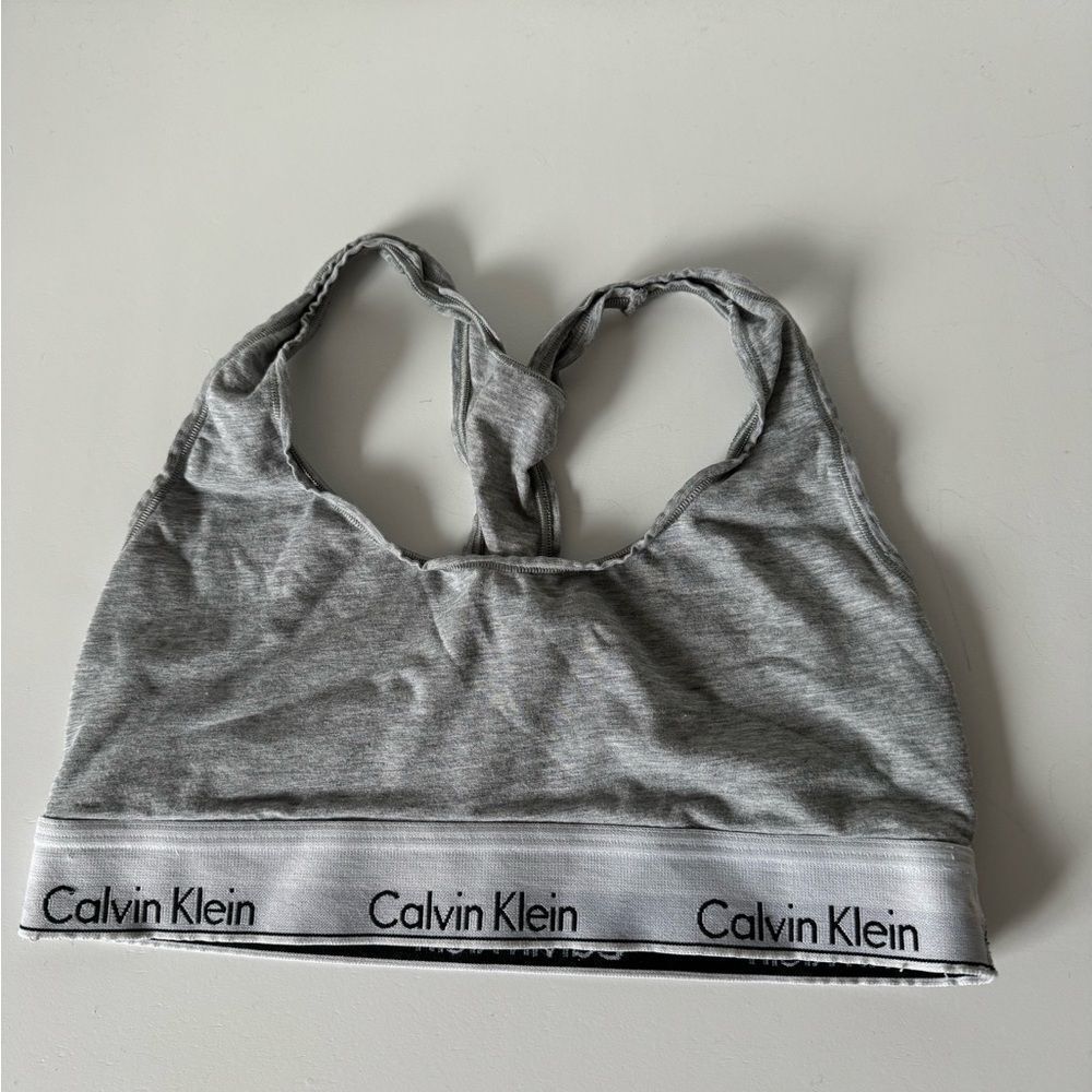 WOMENS CALVIN KLEIN SPORTS BRA SIZE MEDIUM